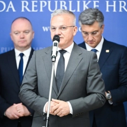 Hrvatska u BiH dijeli 3,5 milijuna eura stipendija: "To je ulaganje u budućnost"